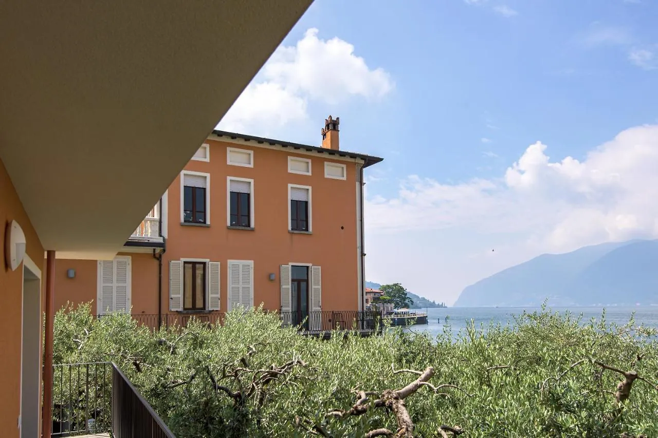 In Riva Al Lago Di Iseo Dependance Primo Piano